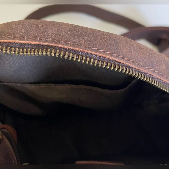 EUC. S-Zone Leather Trendy Circle Crossbody Bag. - Picture 10 of 11